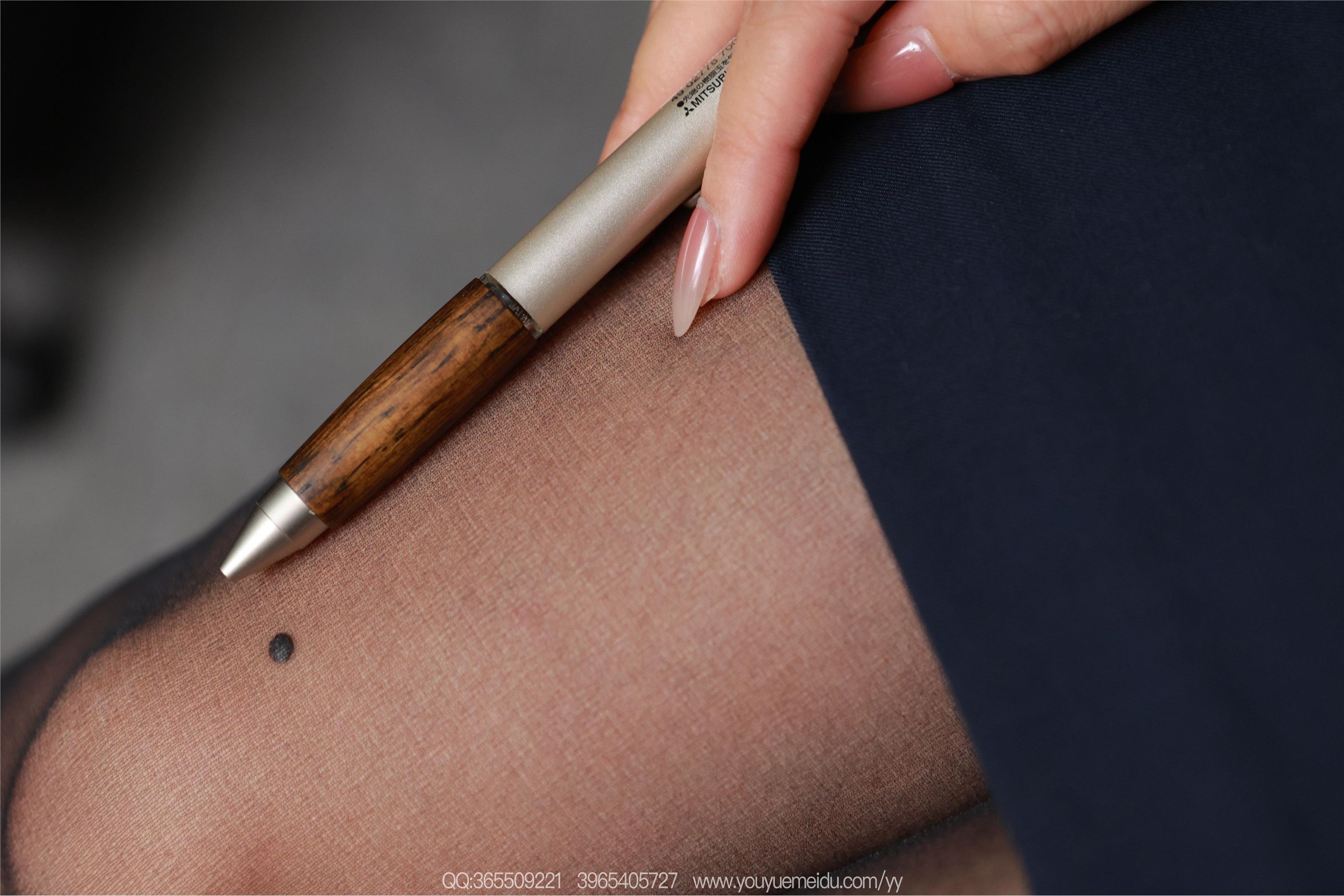 IESS异思趣向  2025.09.21 丝享家 2163 婉萍《OL的潜规则》